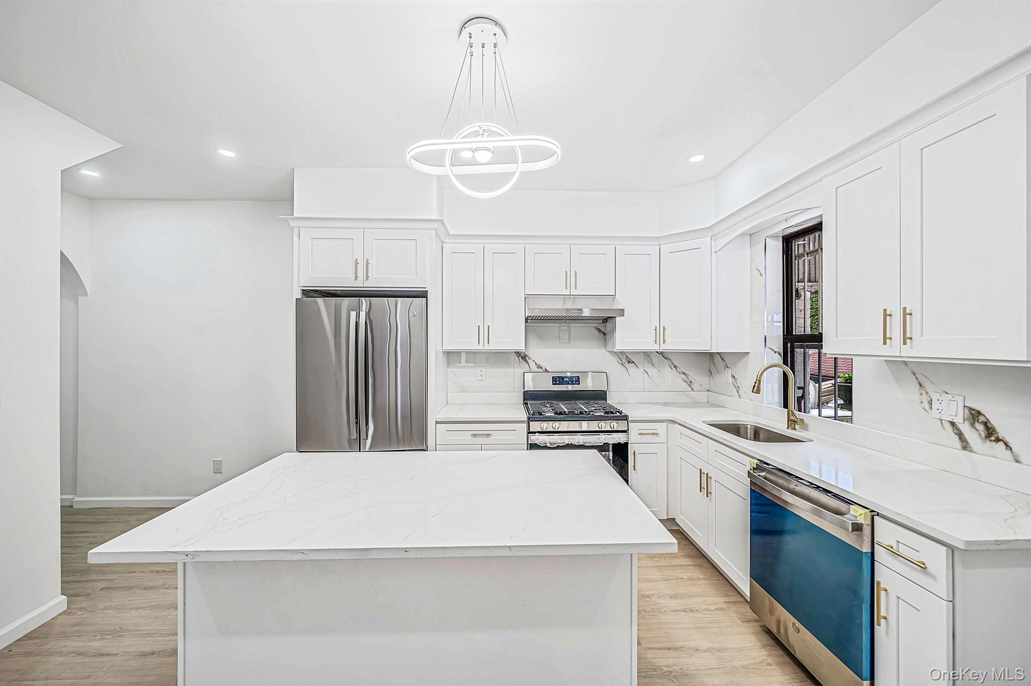 53 E 59th Street – For Sale photo 4