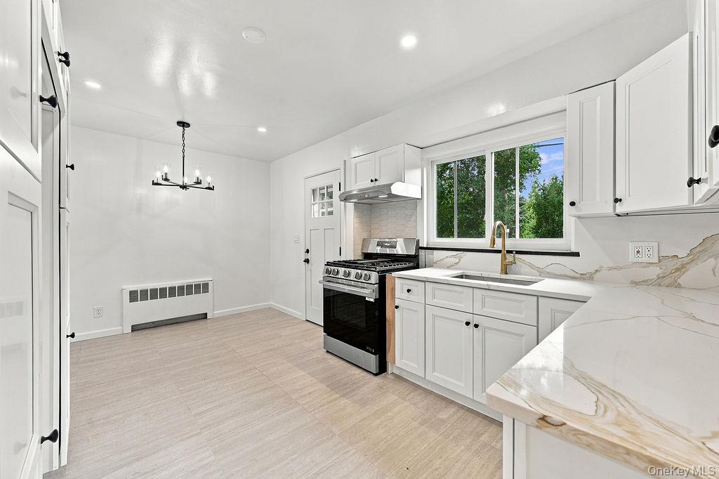 84 Middle Neck Road – For Sale photo 8