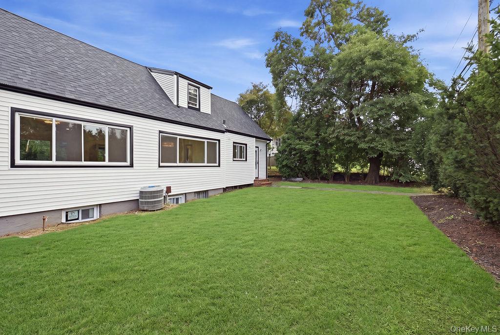 84 Middle Neck Road – For Sale photo 26
