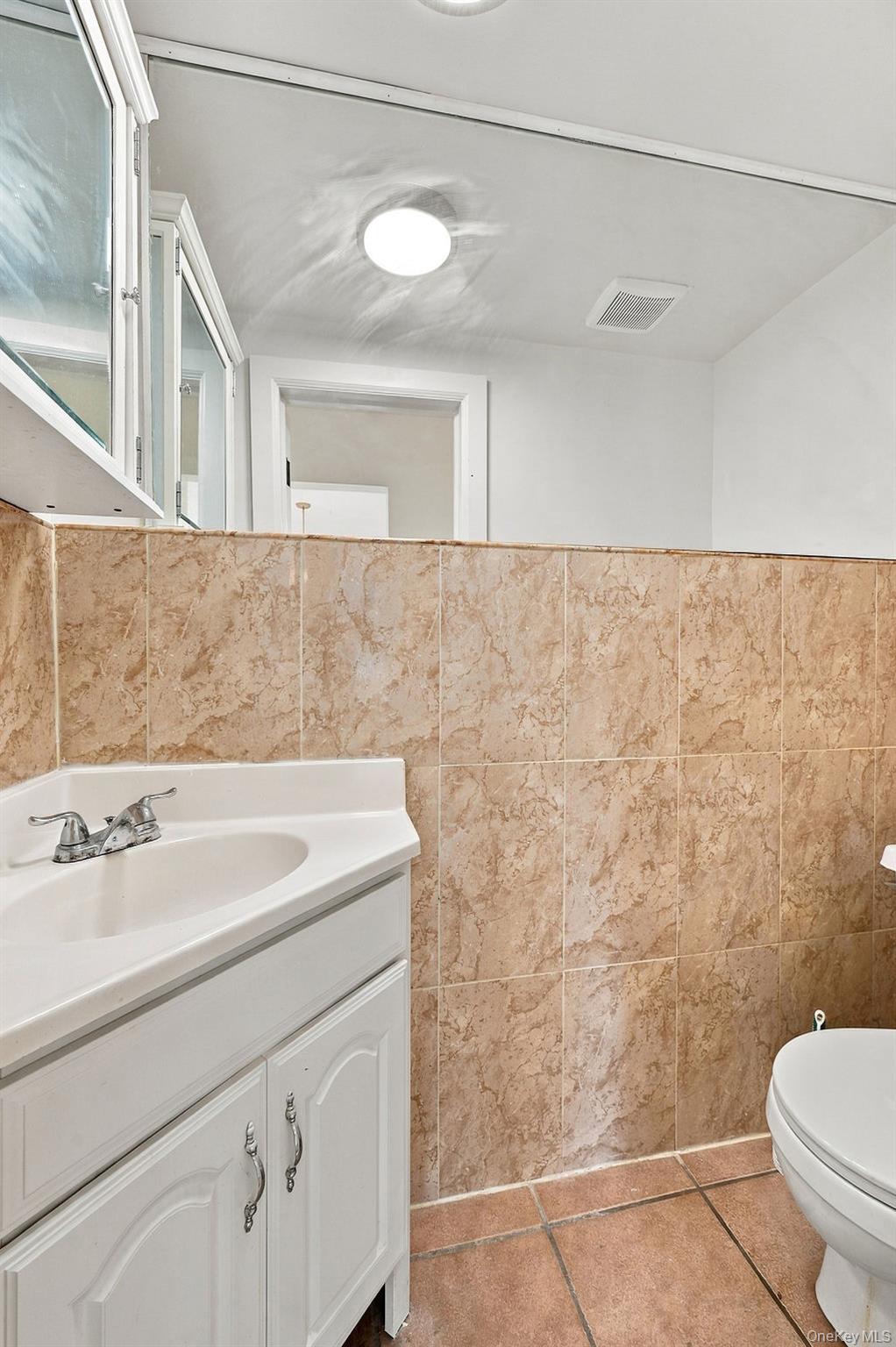 84 Middle Neck Road – For Sale photo 22