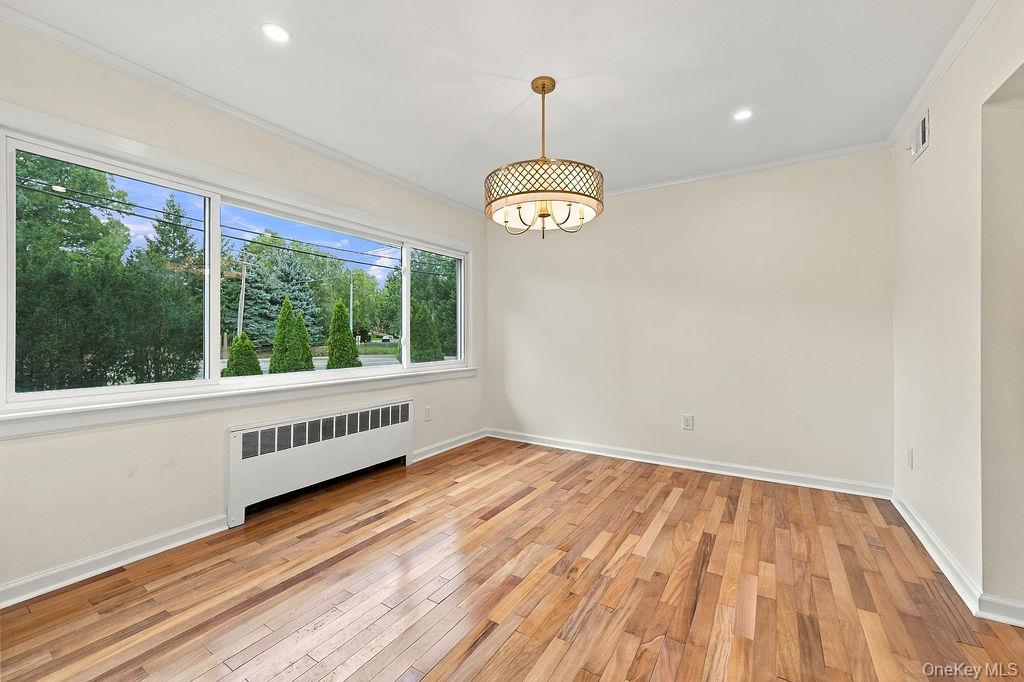 84 Middle Neck Road – For Sale photo 12