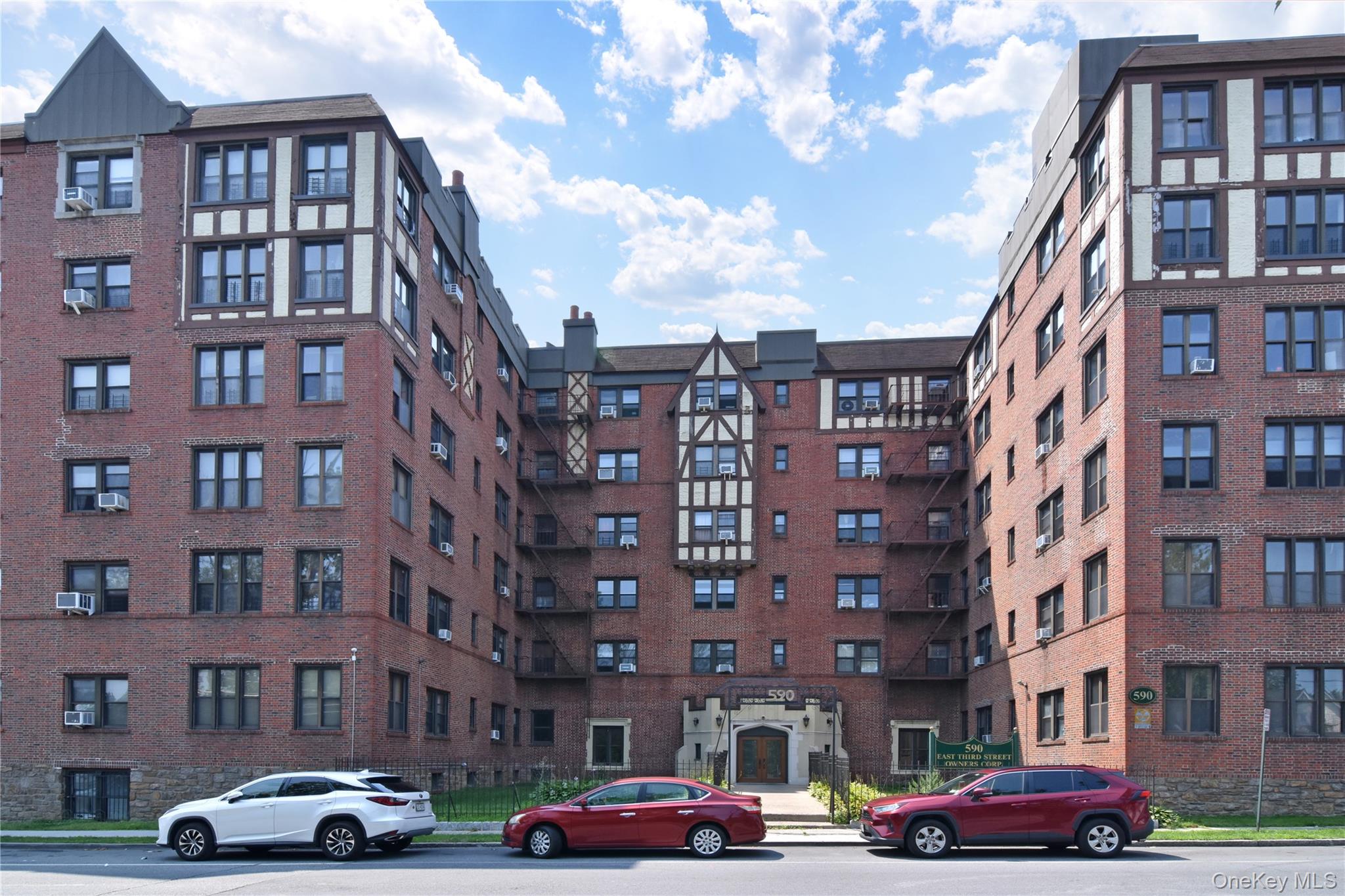 590 E 3rd Street, Unit 4C