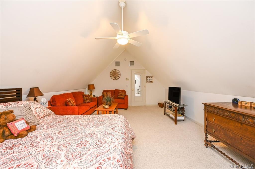 828 Pondview Road – For Sale photo 29