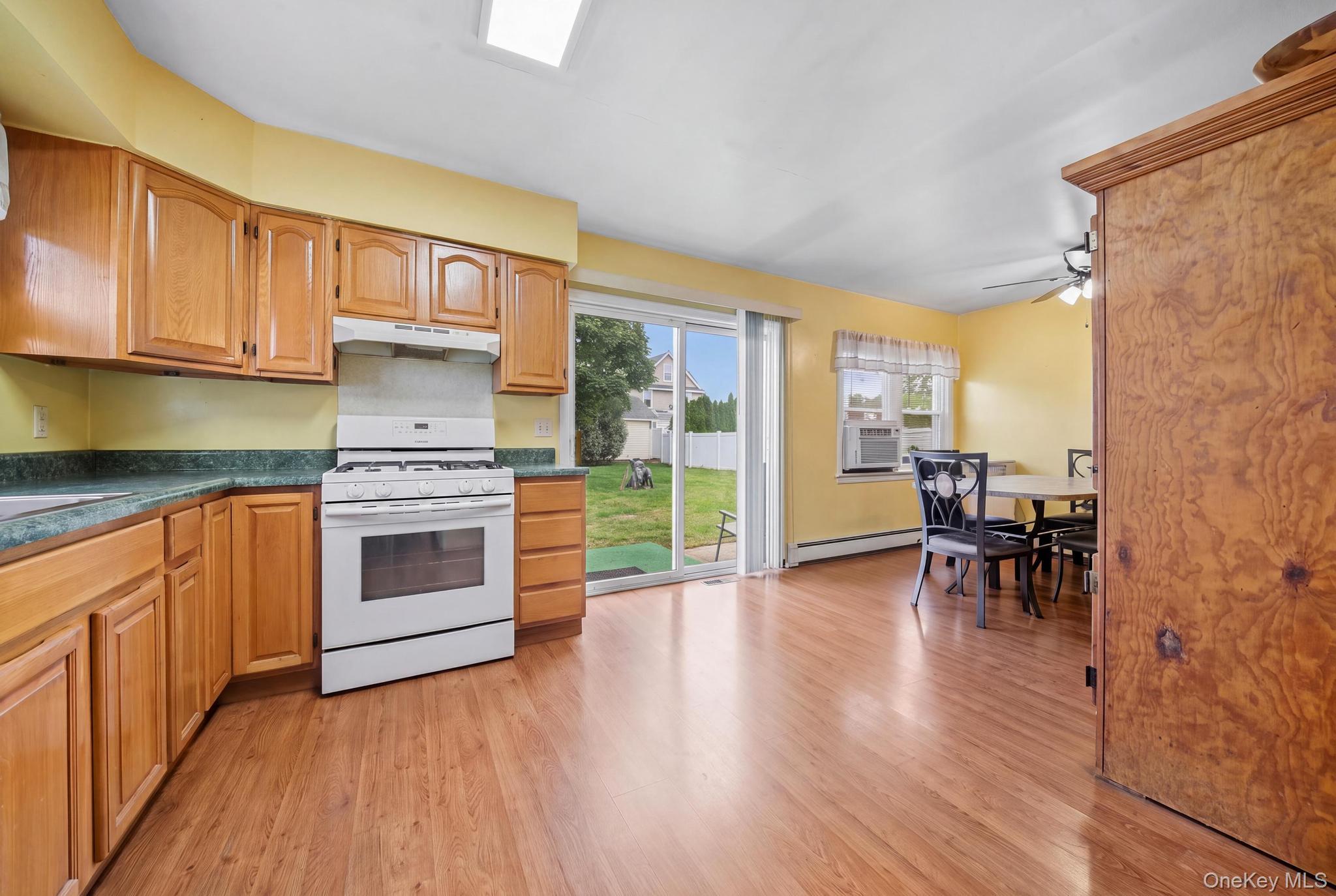 2906 Court Street – For Sale photo 7