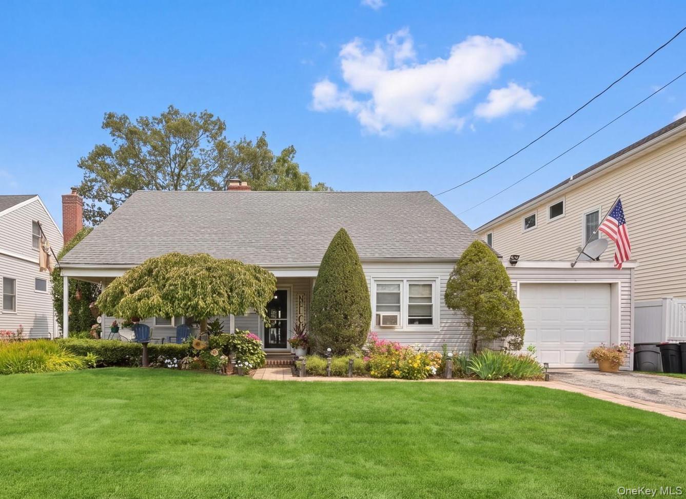 2906 Court Street – For Sale