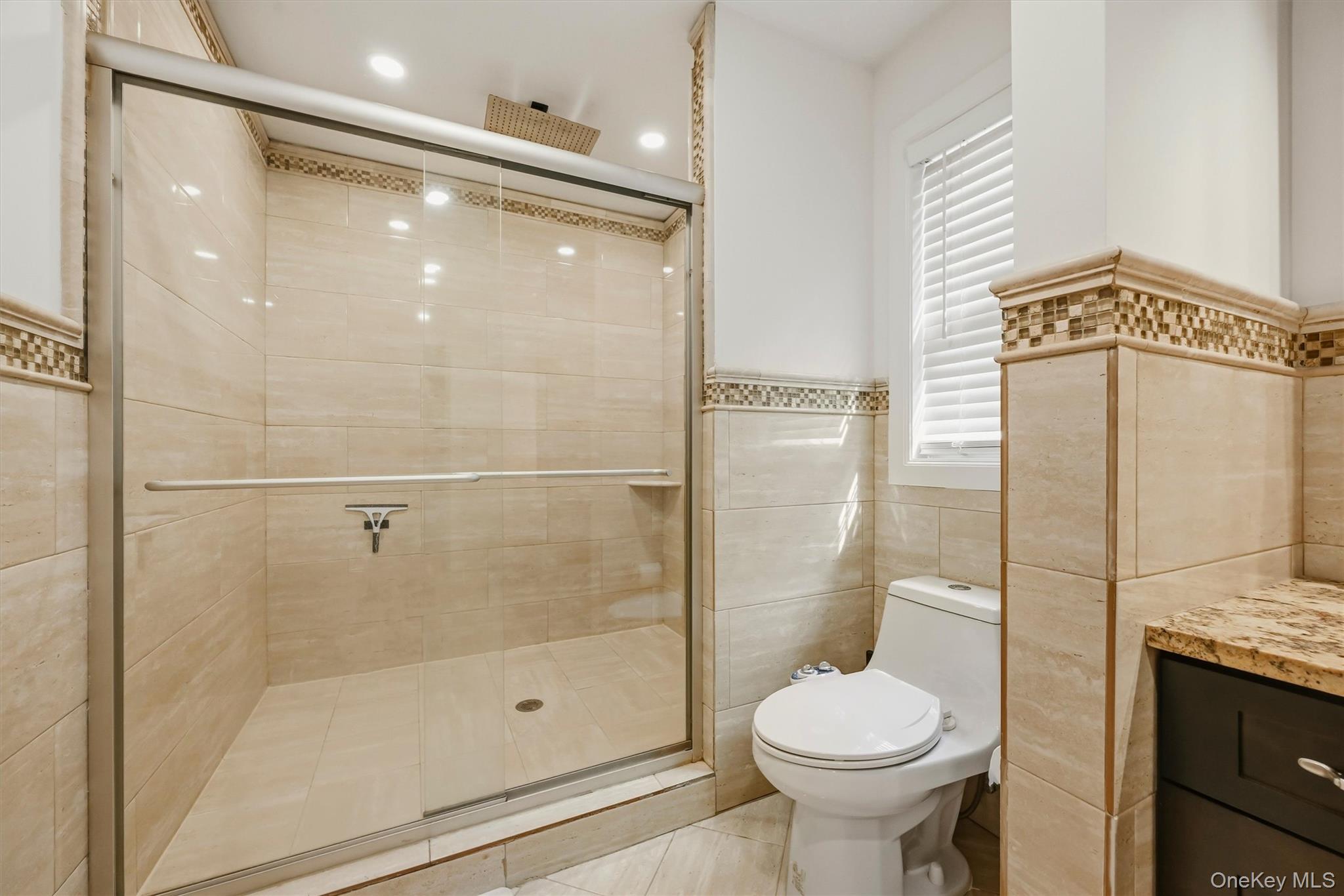 8 Darmstadter Road – For Sale photo 17