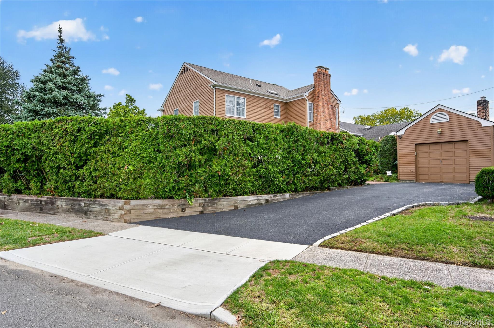 2 Garden Street – For Sale photo 28
