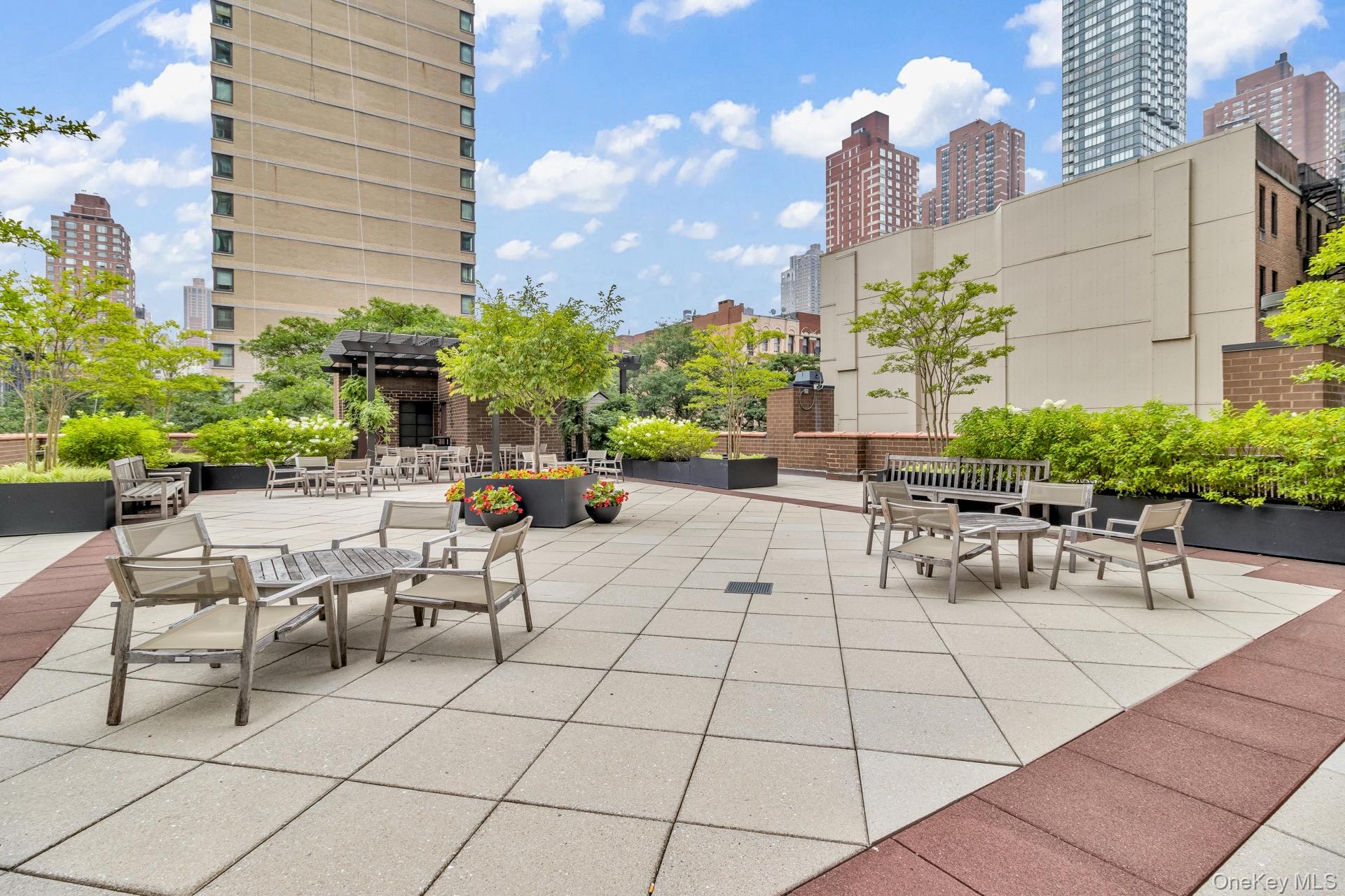 345 E 93rd Street, Unit 30C photo 48