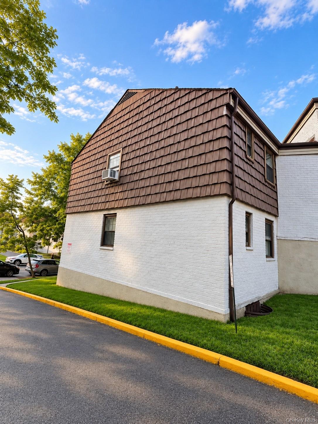 67-37 136th Street, Unit B photo 3