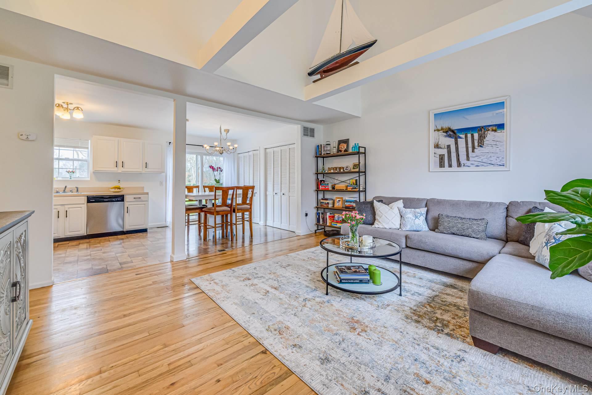 71 Hampton Road – For Rent photo 4