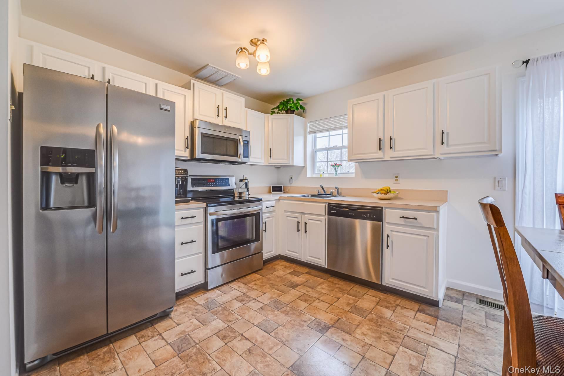 71 Hampton Road – For Rent photo 5