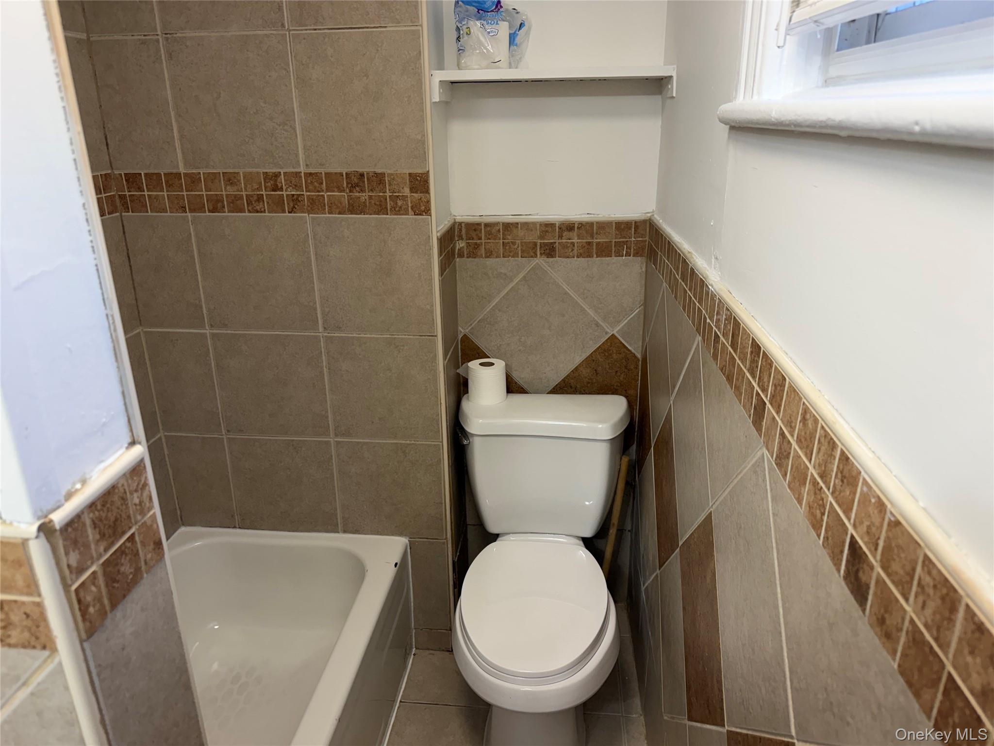 208 Elm Street – For Rent photo 9