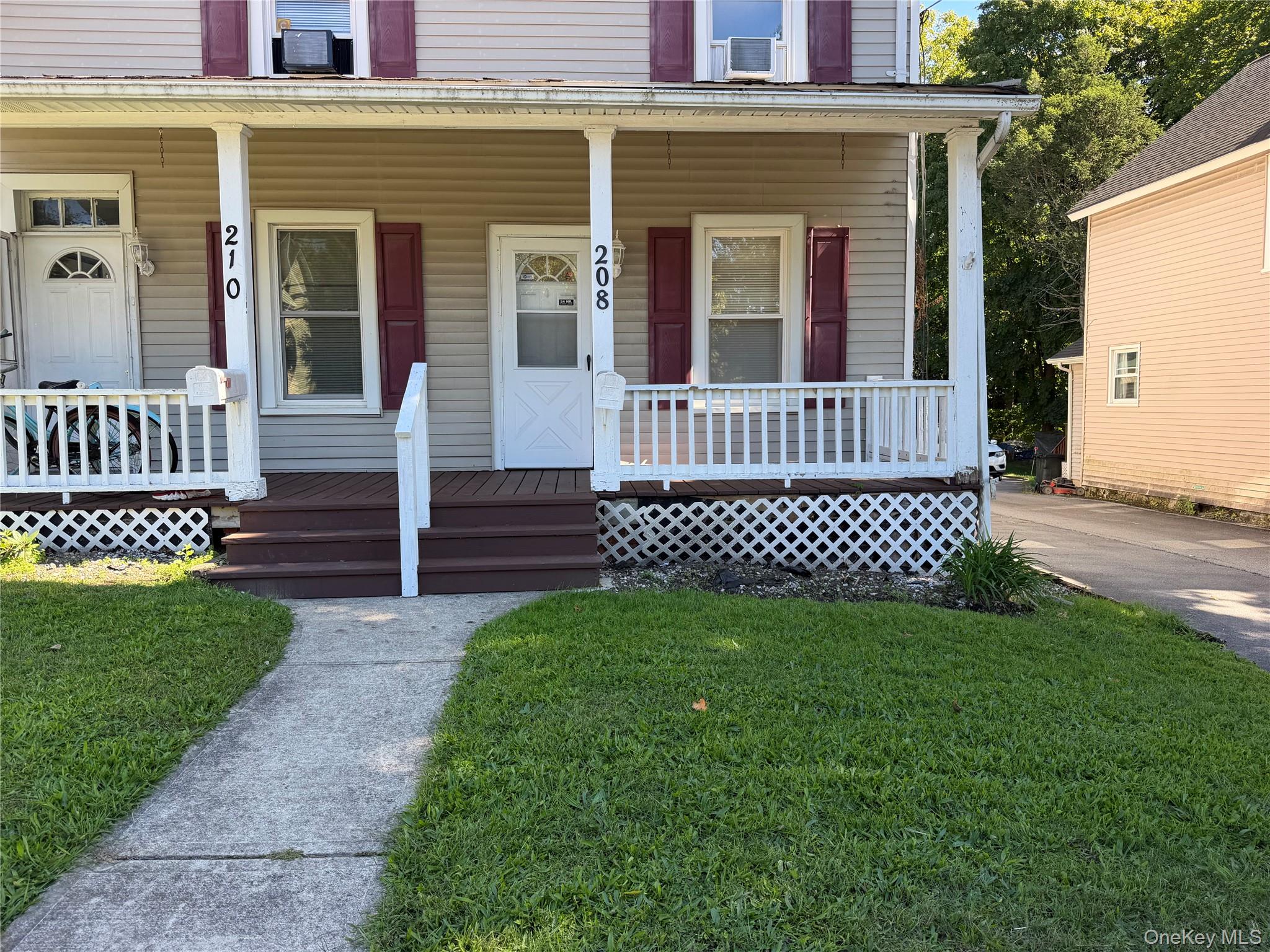 208 Elm Street – For Rent