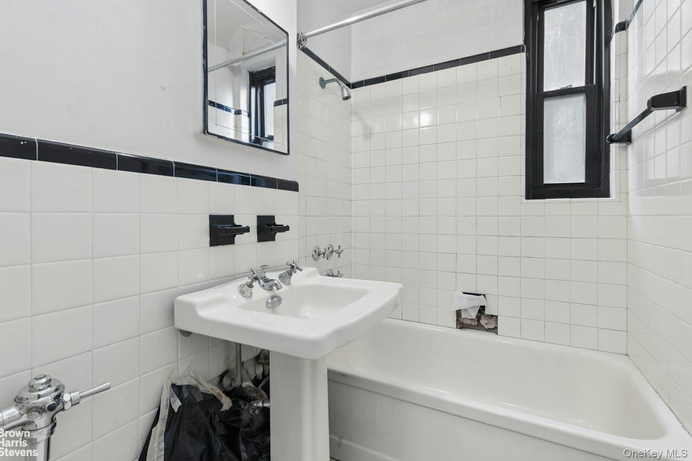 57 Park Terrace East, Unit B37 photo 11