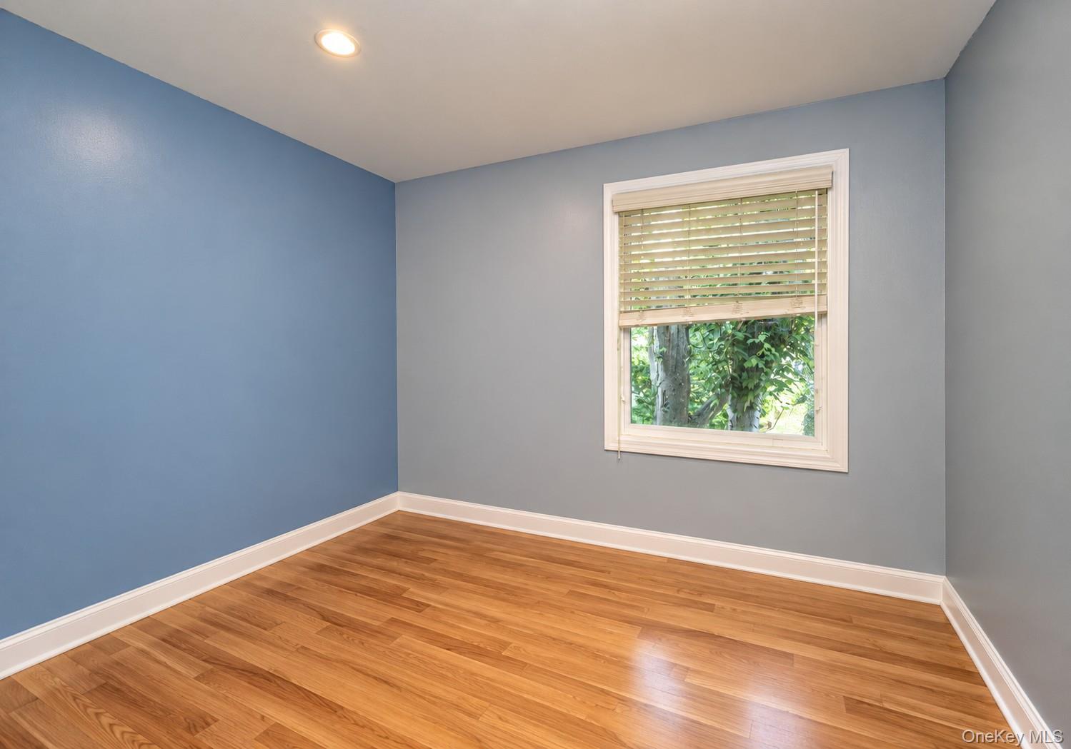 149 S Penataquit Avenue – For Sale photo 14