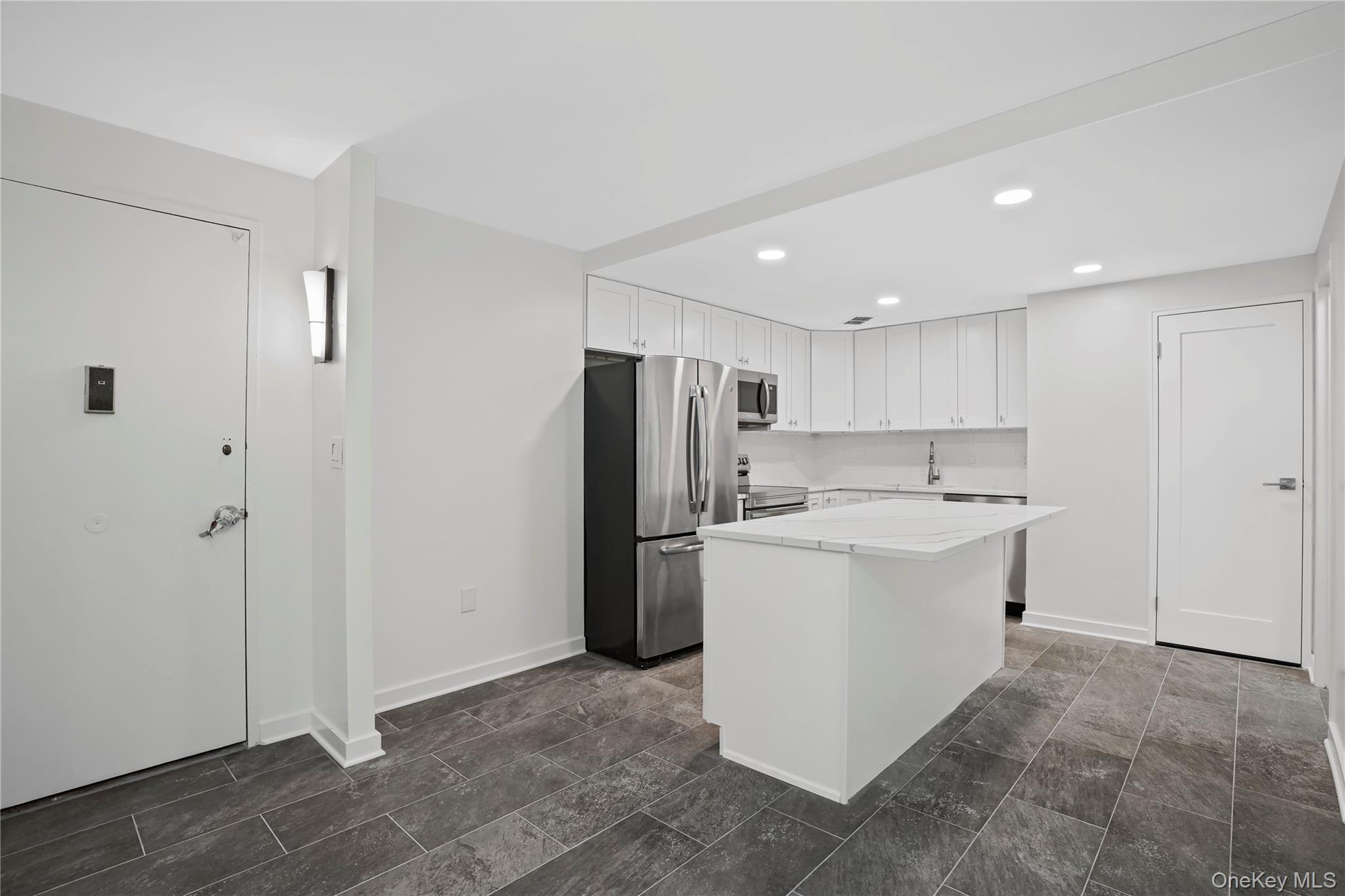 300 High Point Drive, Unit 314 photo 11