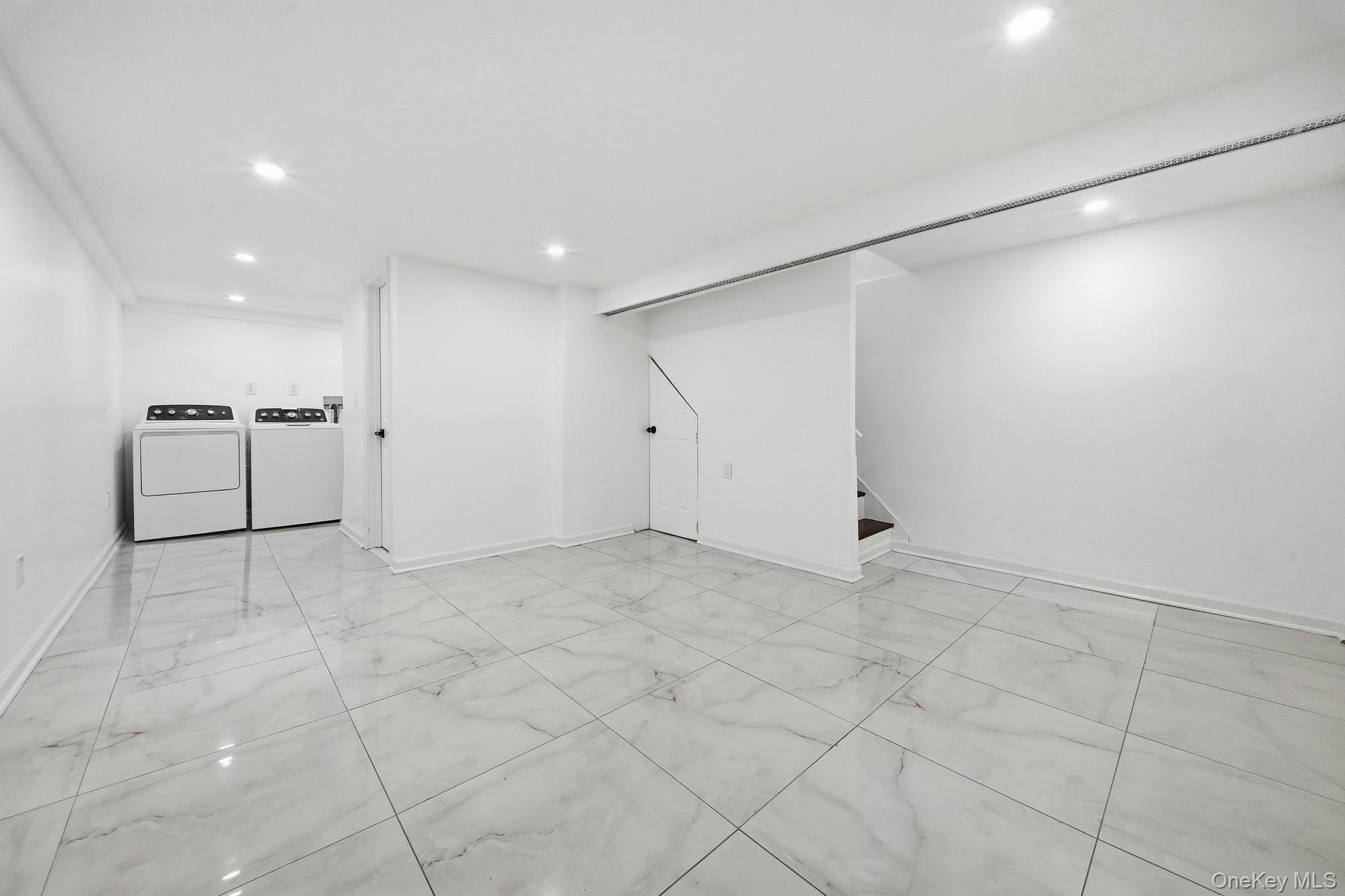 7729 249 – For Sale photo 12