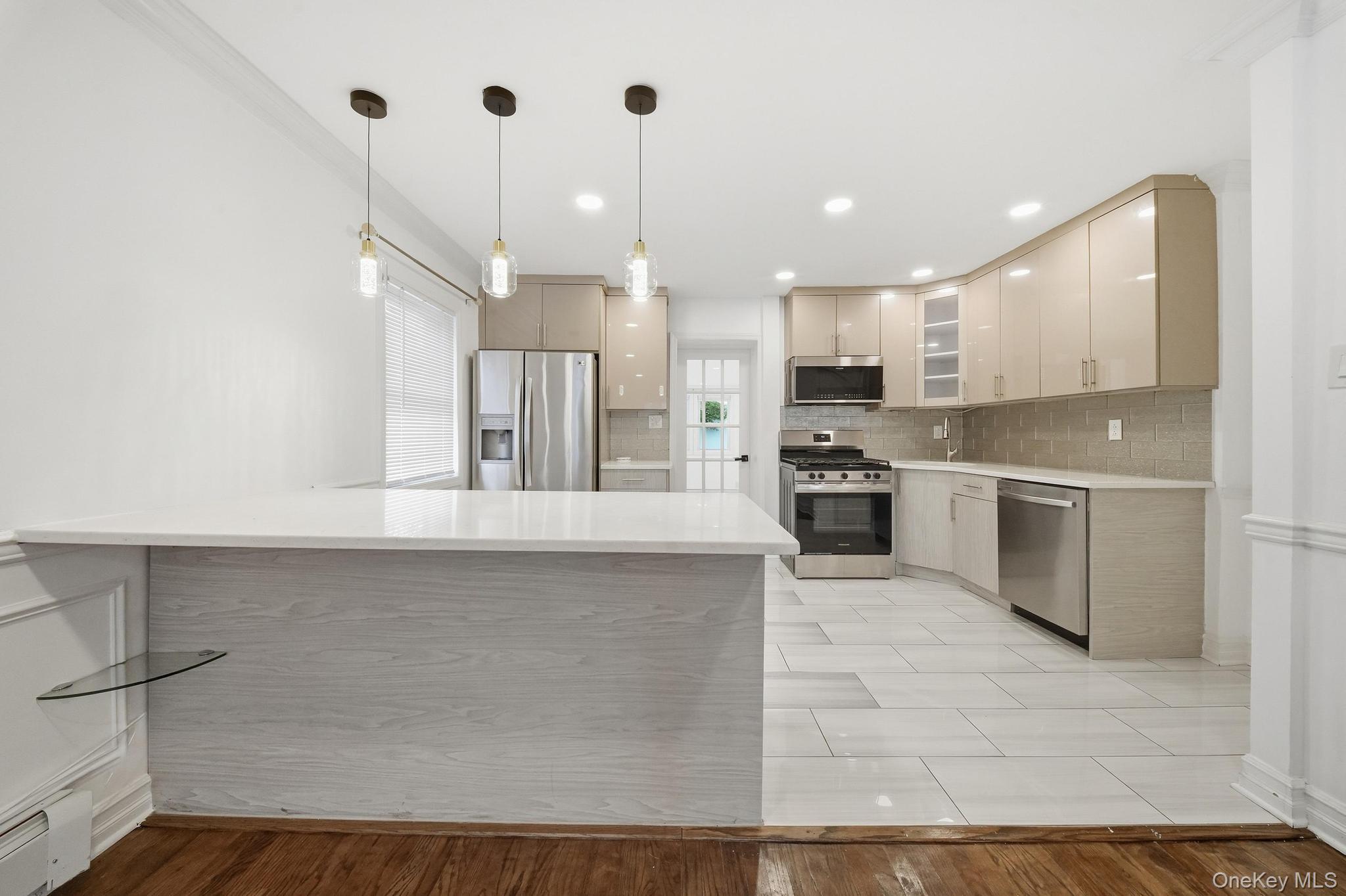 7729 249 – For Sale photo 10