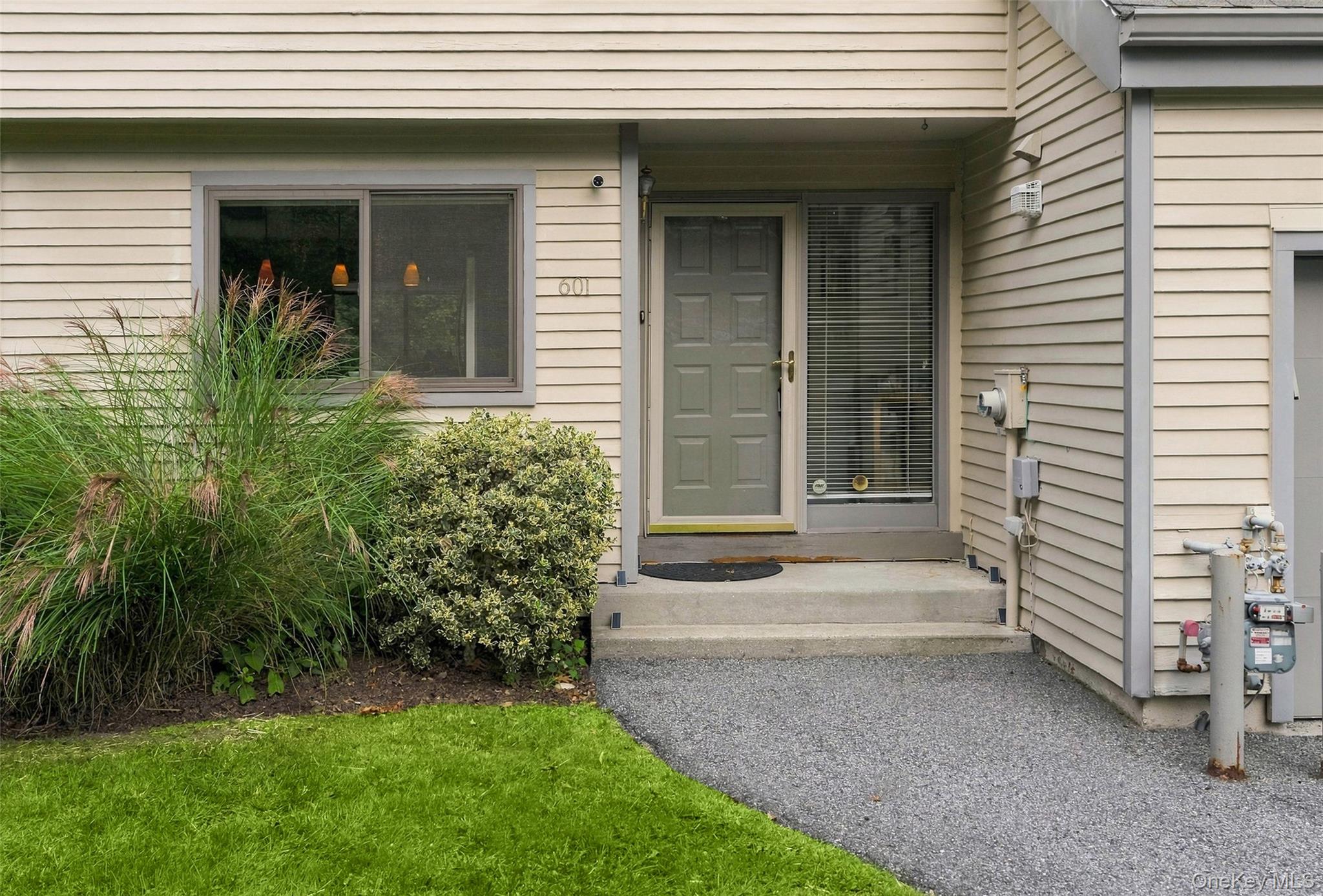 601 Hunters Run – For Sale photo 2