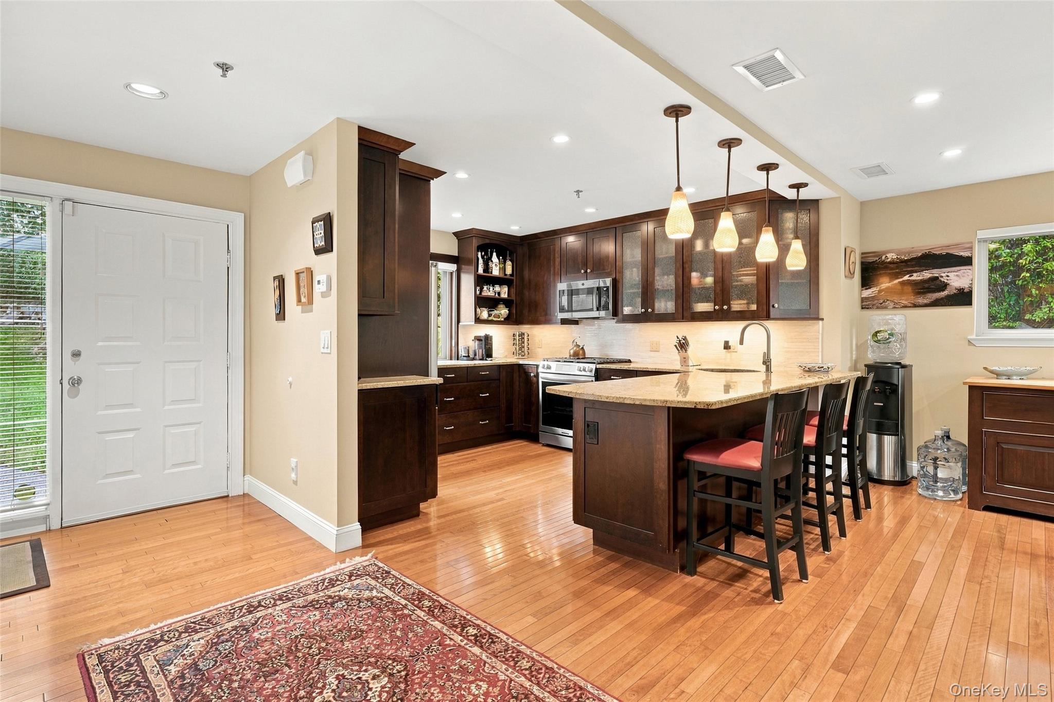 601 Hunters Run – For Sale photo 4
