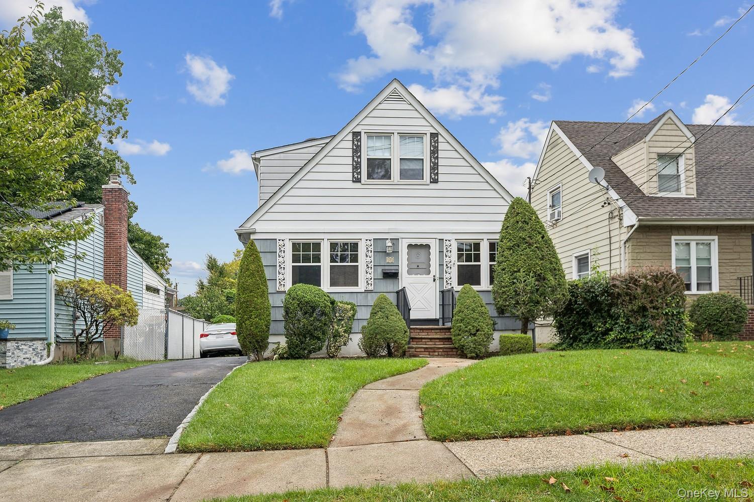 41 Margaretta Court – For Sale