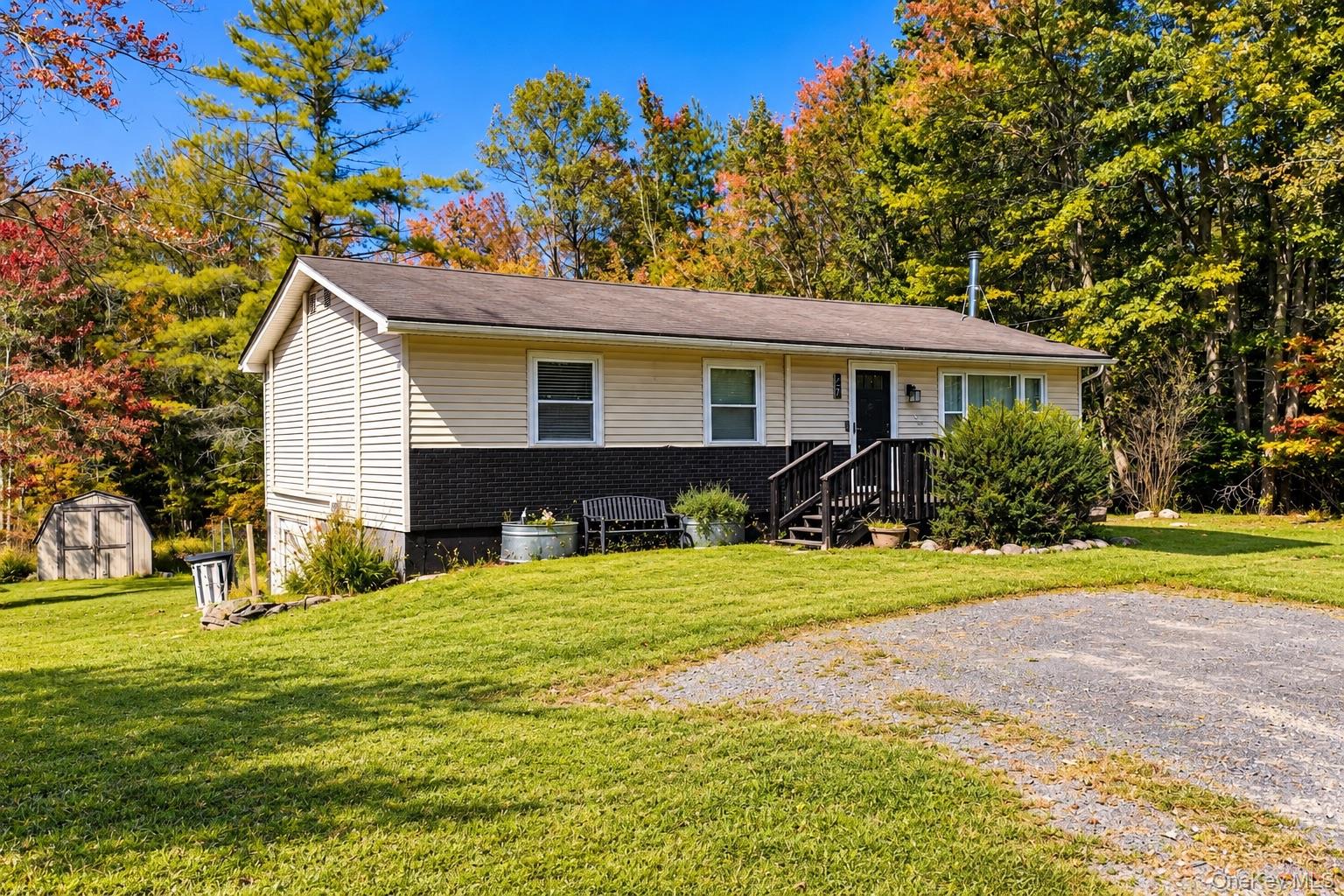 27 Quiat Road – For Sale