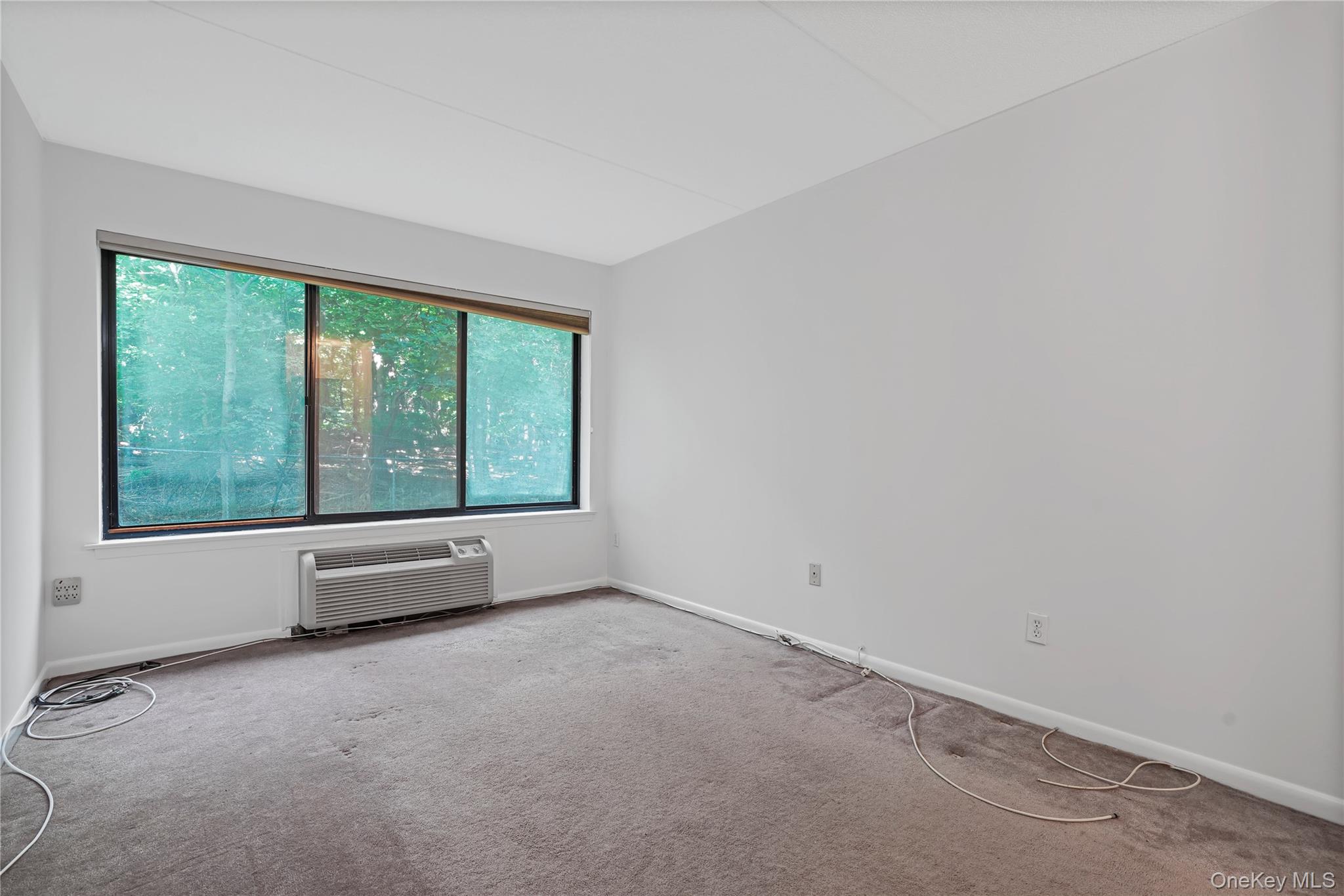 500 High Point Drive, Unit 403 photo 5