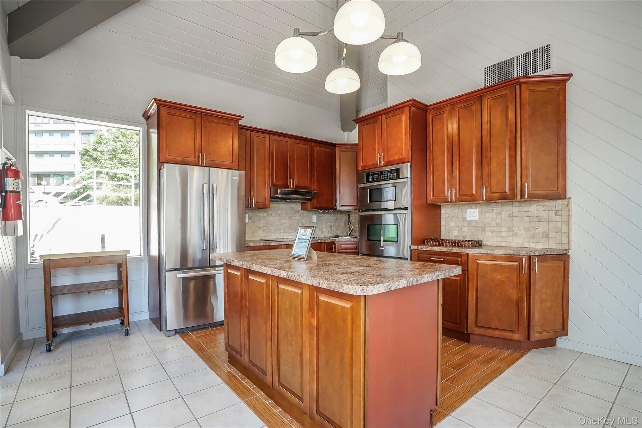 500 High Point Drive, Unit 403 photo 39