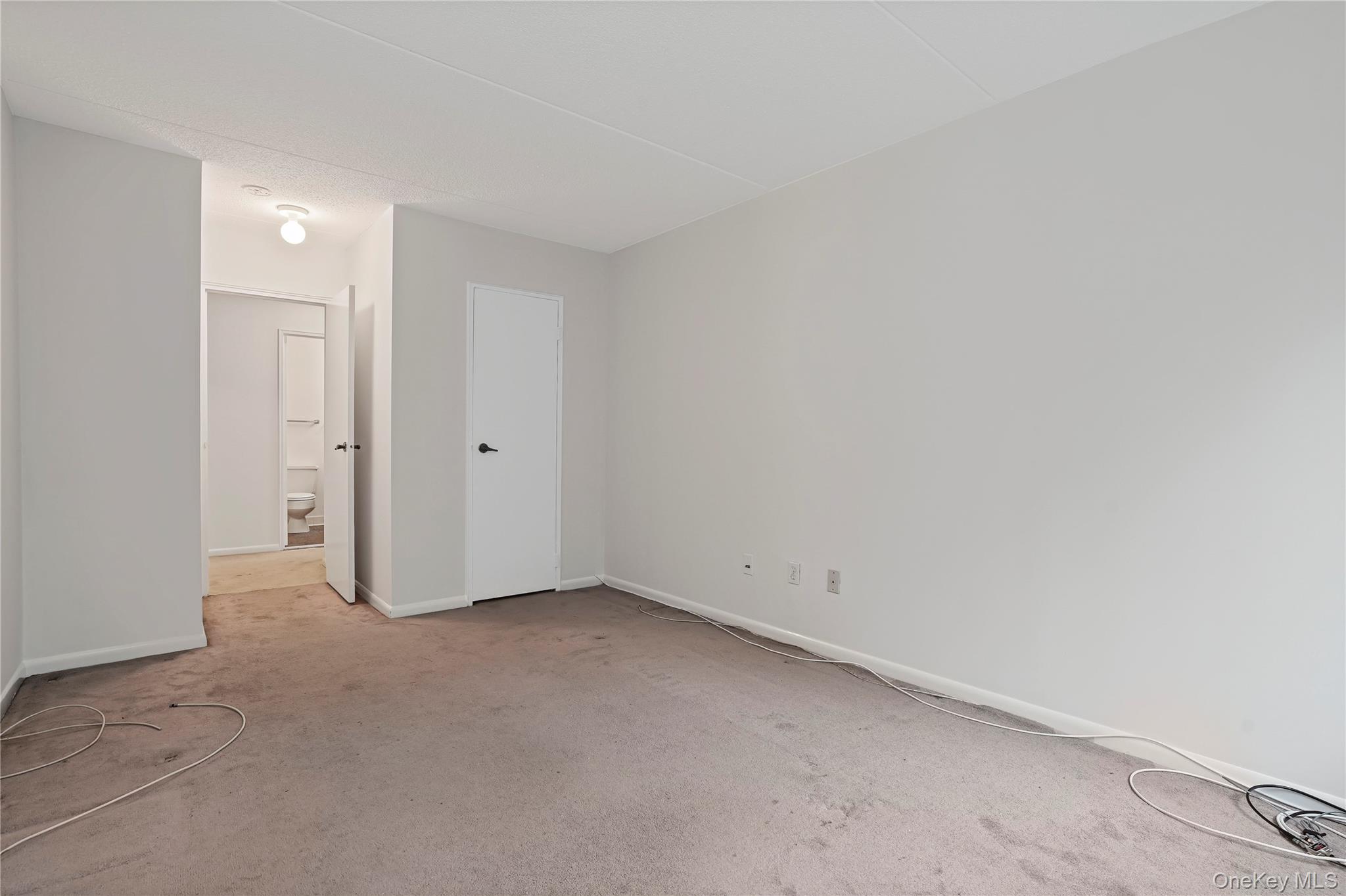 500 High Point Drive, Unit 403 photo 6
