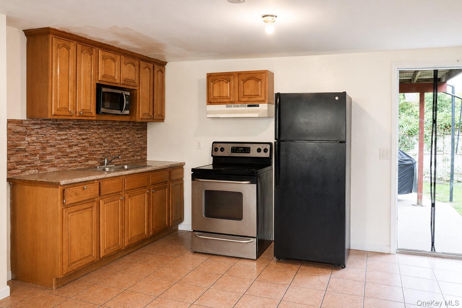 37 Island Ave – For Sale photo 14