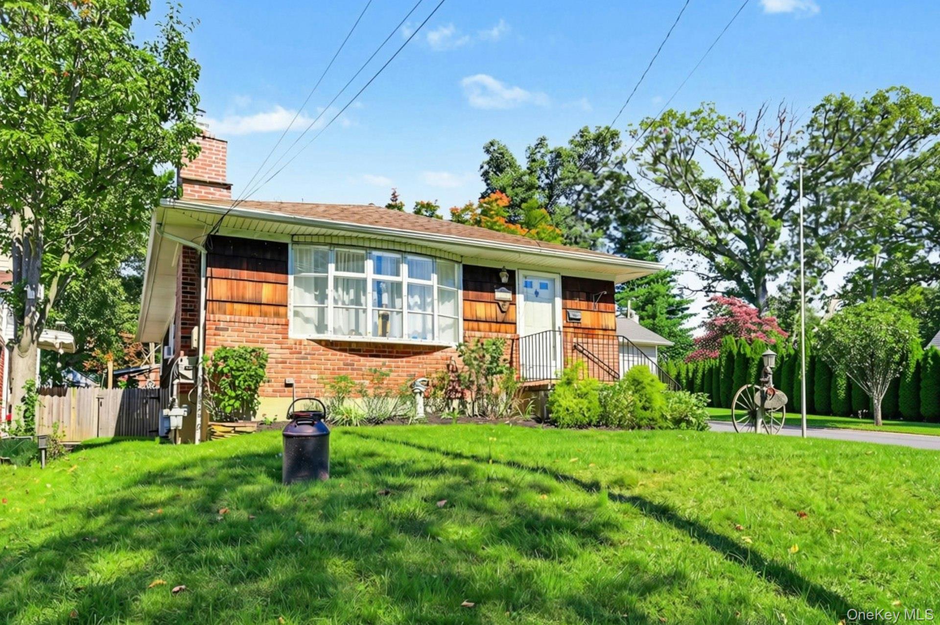 112 North Street – For Sale