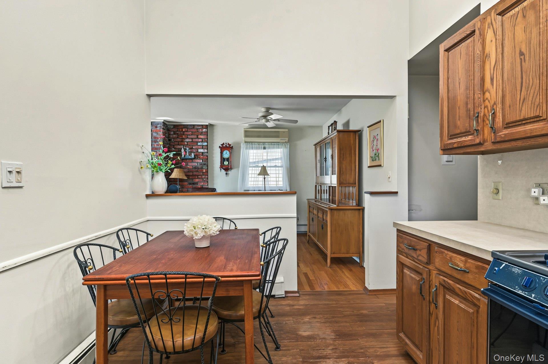 112 North Street – For Sale photo 13