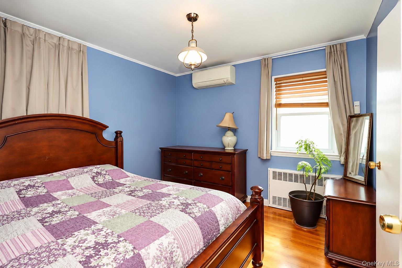 1408 Lowell Avenue – For Sale photo 3