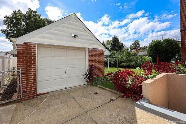 1408 Lowell Avenue – For Sale photo 27