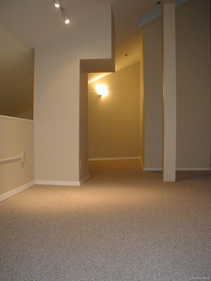 400 Mount Pleasant Avenue, Unit 3E photo 4