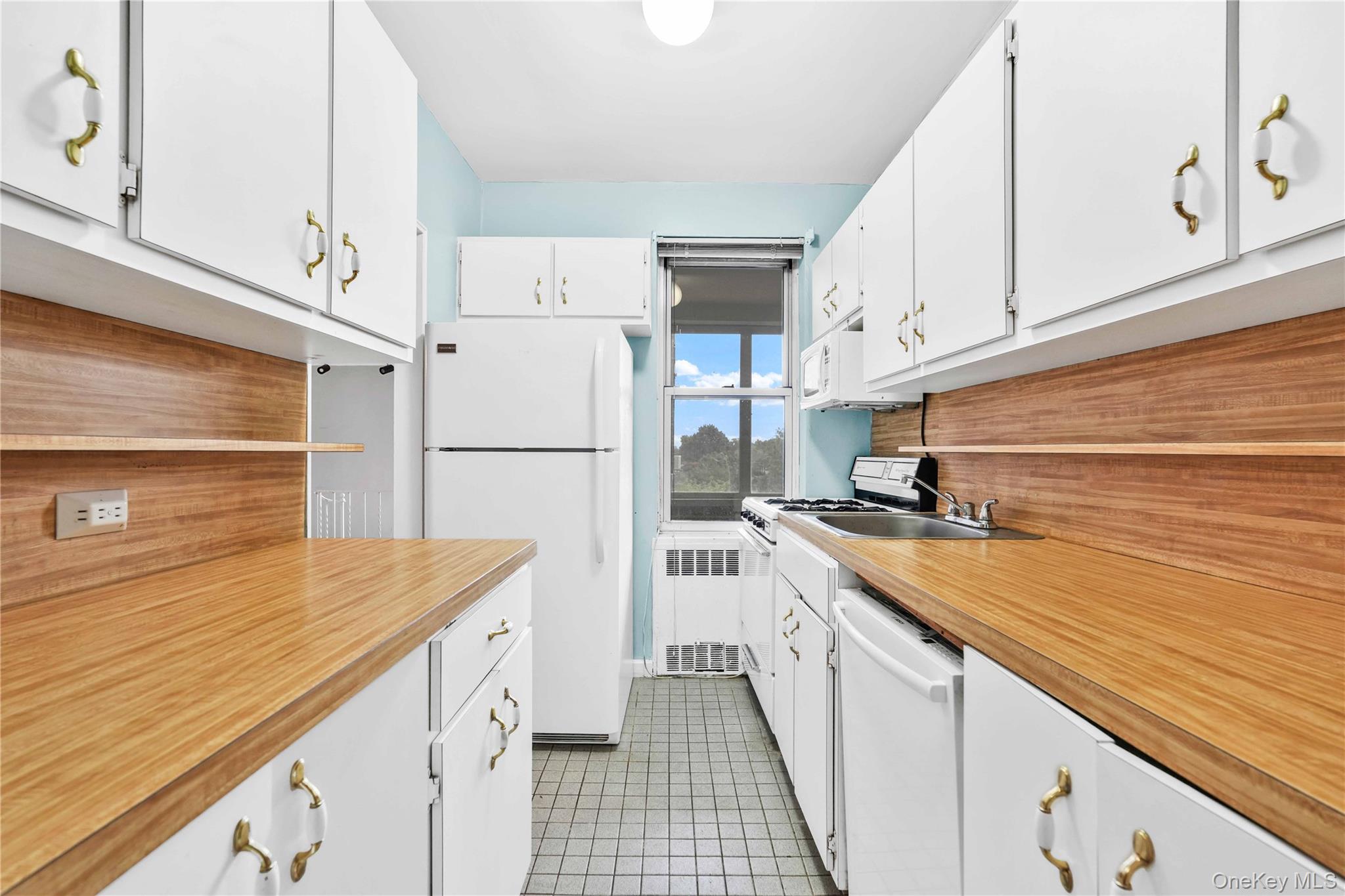 67-38 108th Street, Unit B52 photo 13