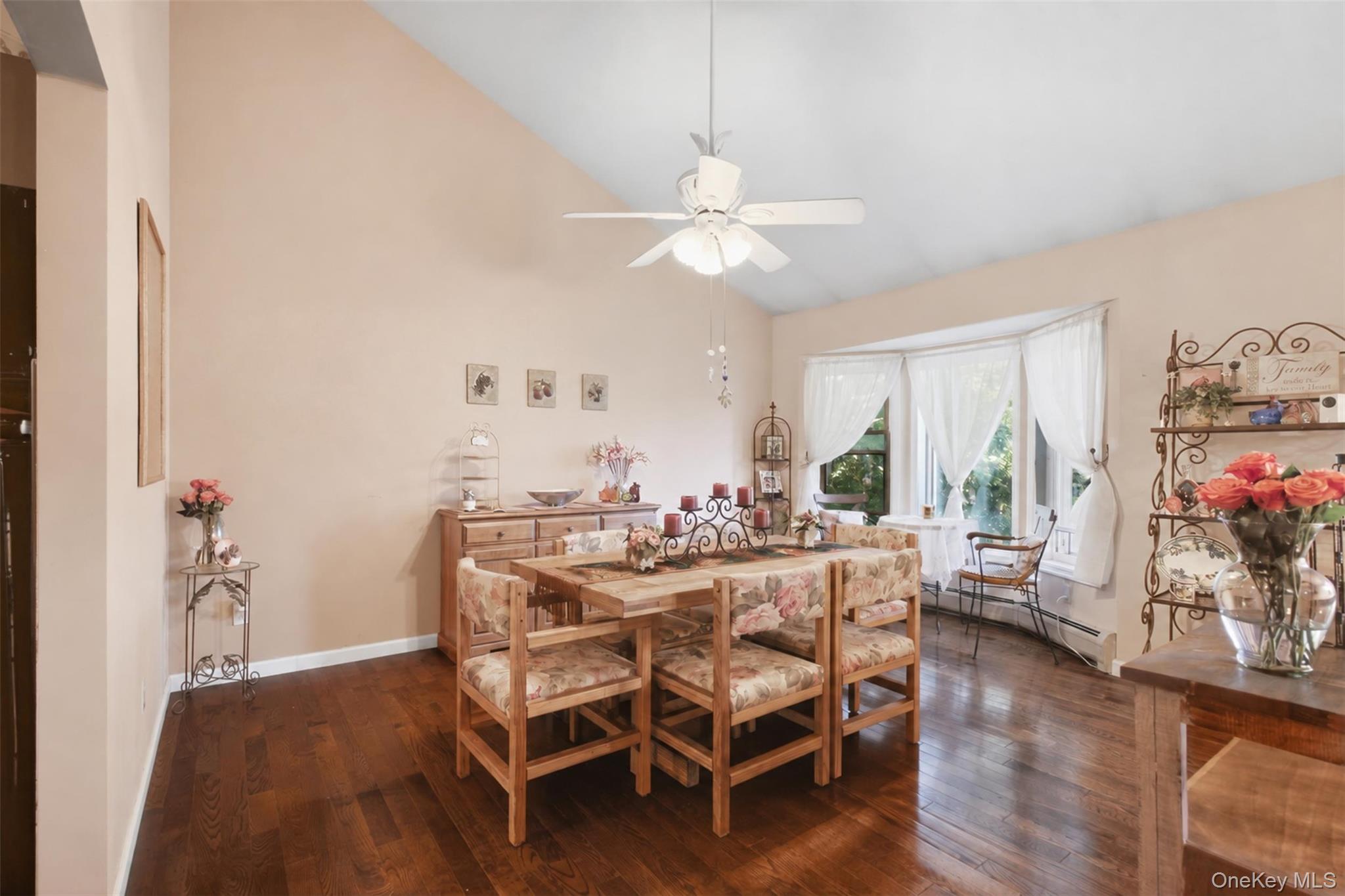 15 Aron Court – For Sale photo 6