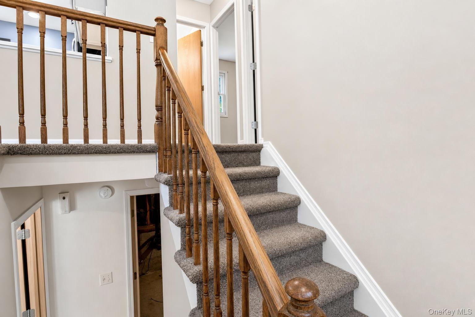 22 Hill View Road – For Sale photo 2