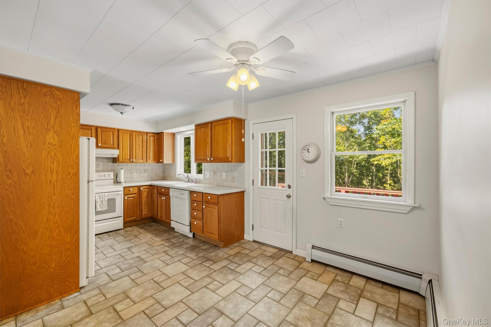 22 Sunrise Heights – For Sale photo 11