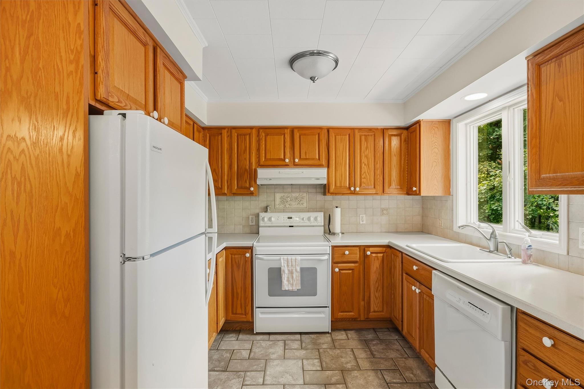 22 Sunrise Heights – For Sale photo 13