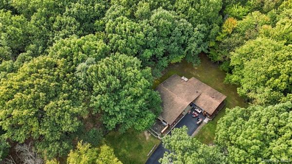 51 Leslie Road – For Sale photo 3