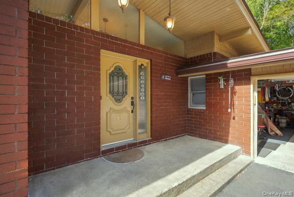 51 Leslie Road – For Sale photo 6