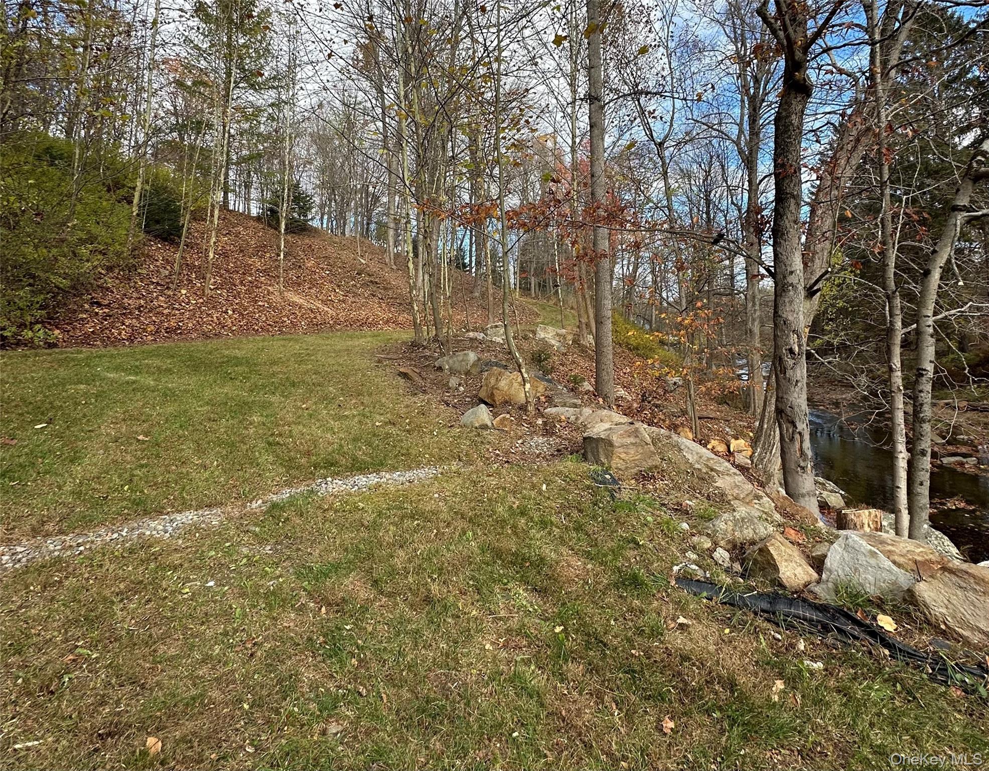 227 E Hook Road – For Sale photo 6