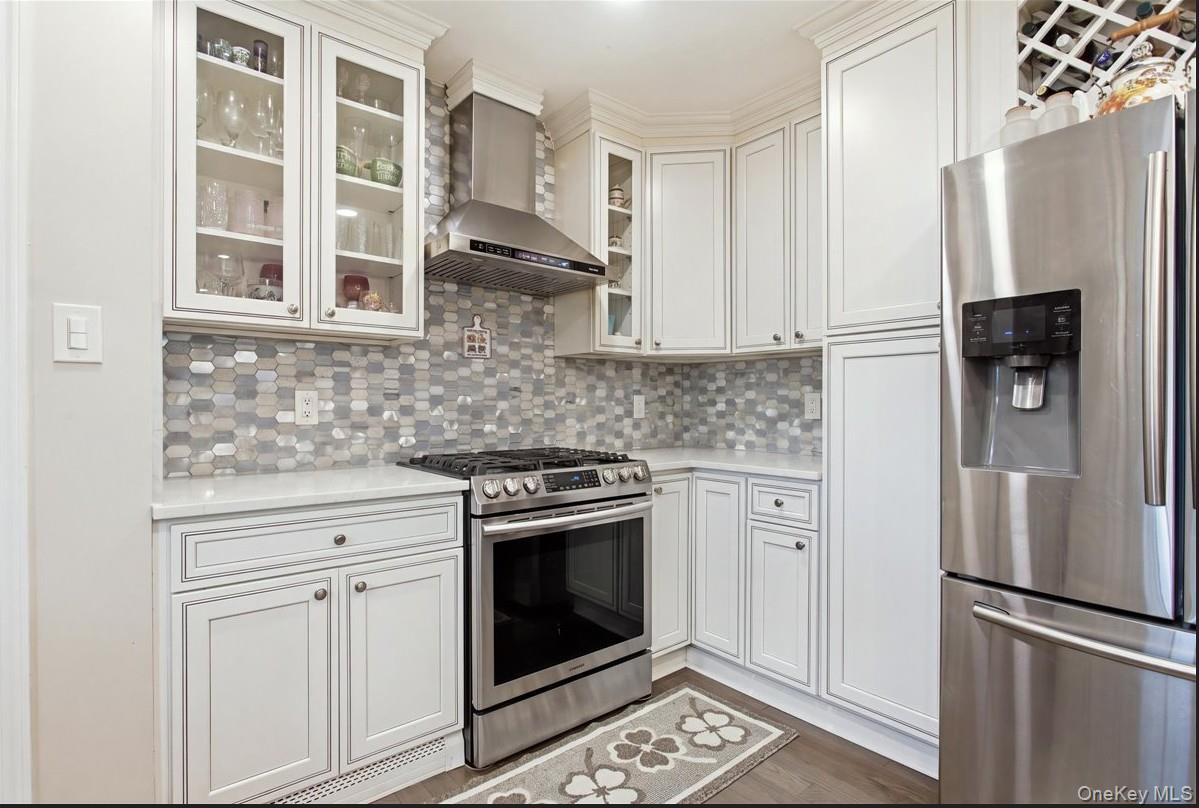 58 W Windsor Parkway – For Sale photo 8