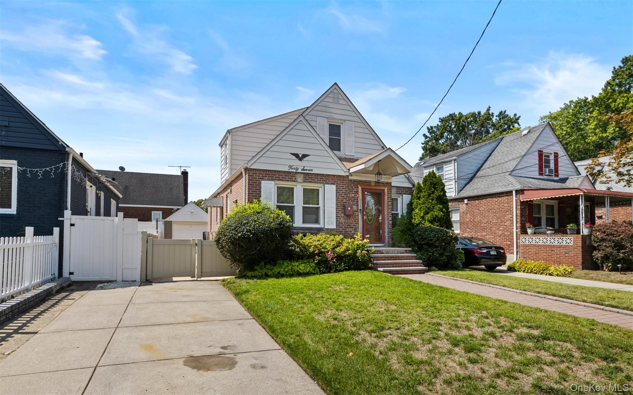47 Alden Avenue – For Sale photo 2
