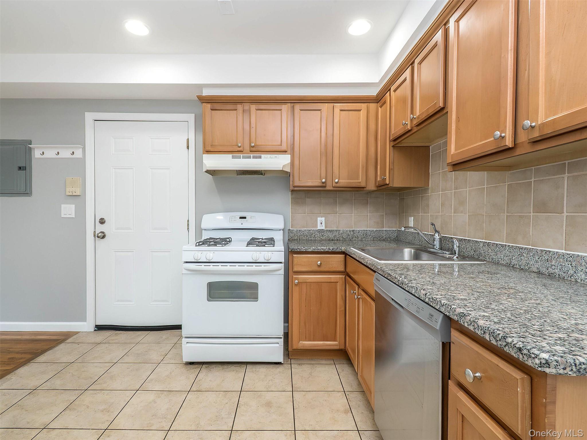11 Shore Road, Unit #2 photo 7