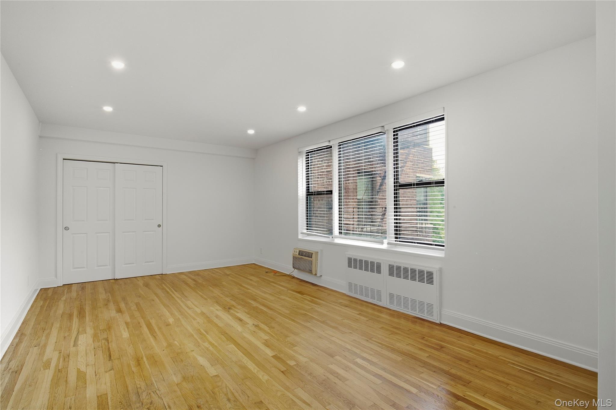 575 Bronx River Road, Unit 5F photo 11