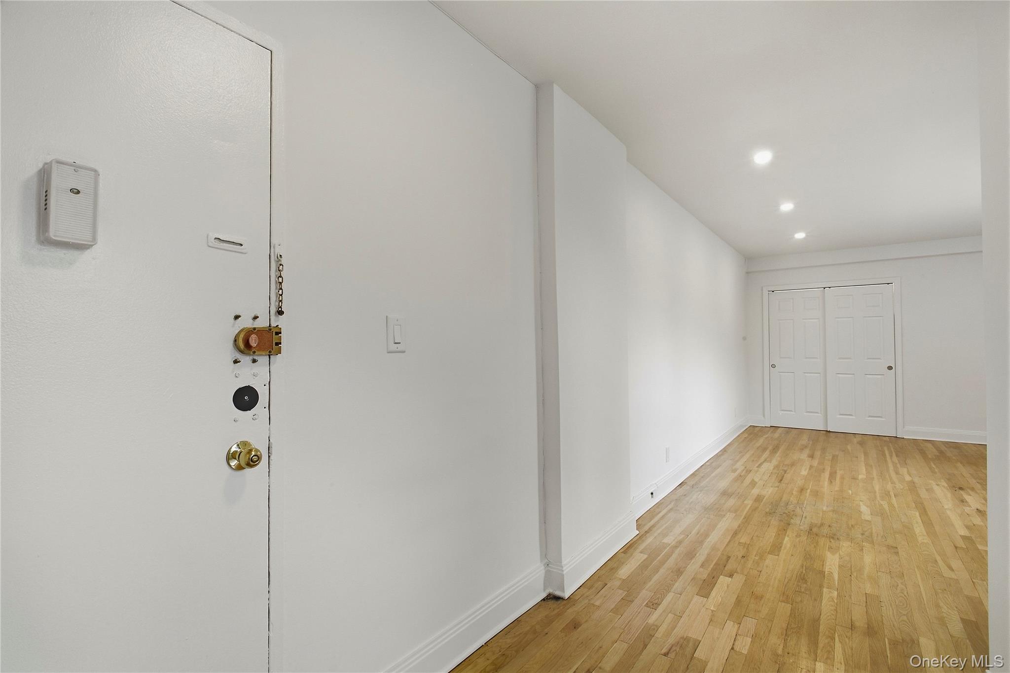 575 Bronx River Road, Unit 5F photo 17