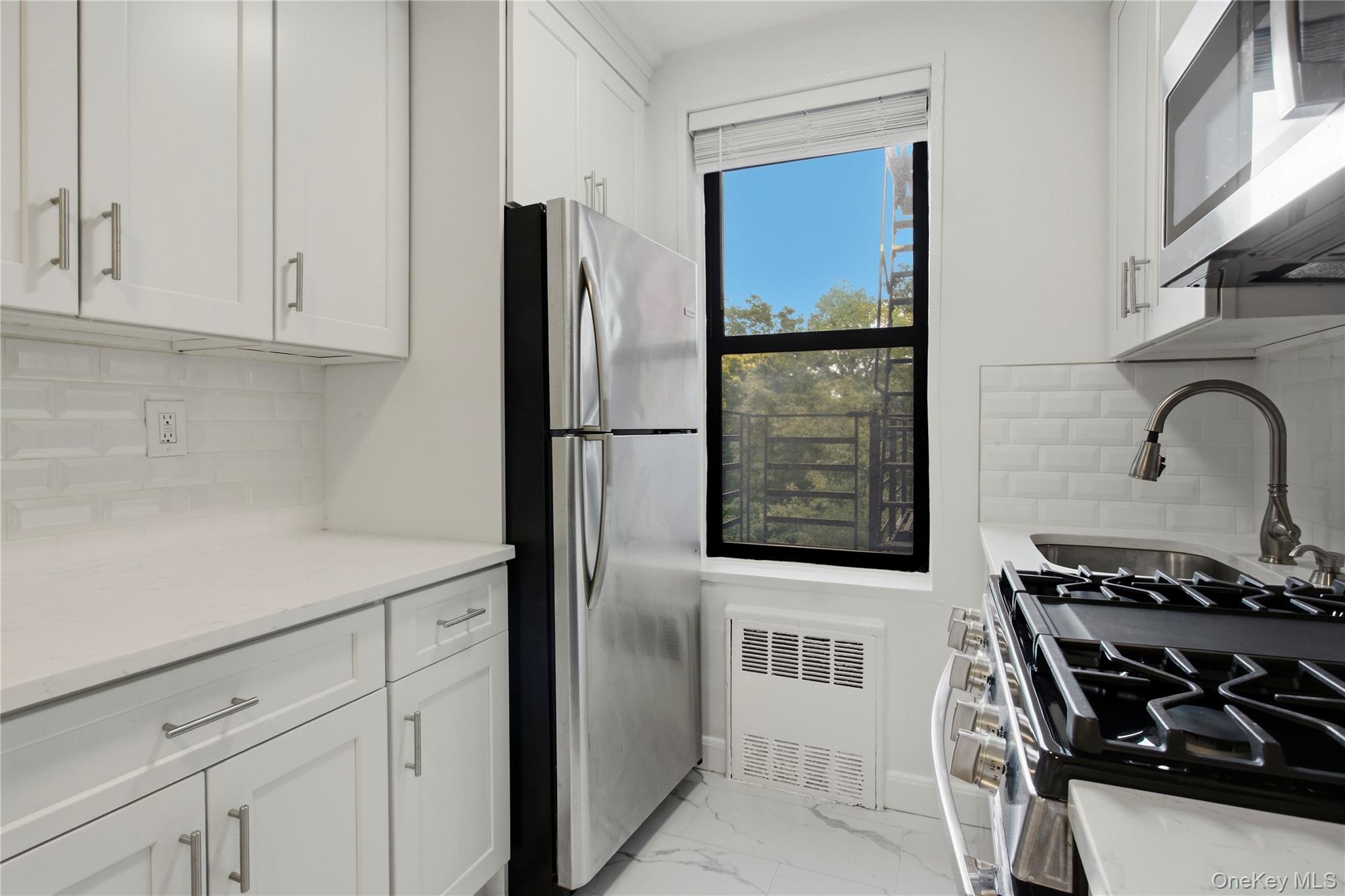 575 Bronx River Road, Unit 5F photo 10