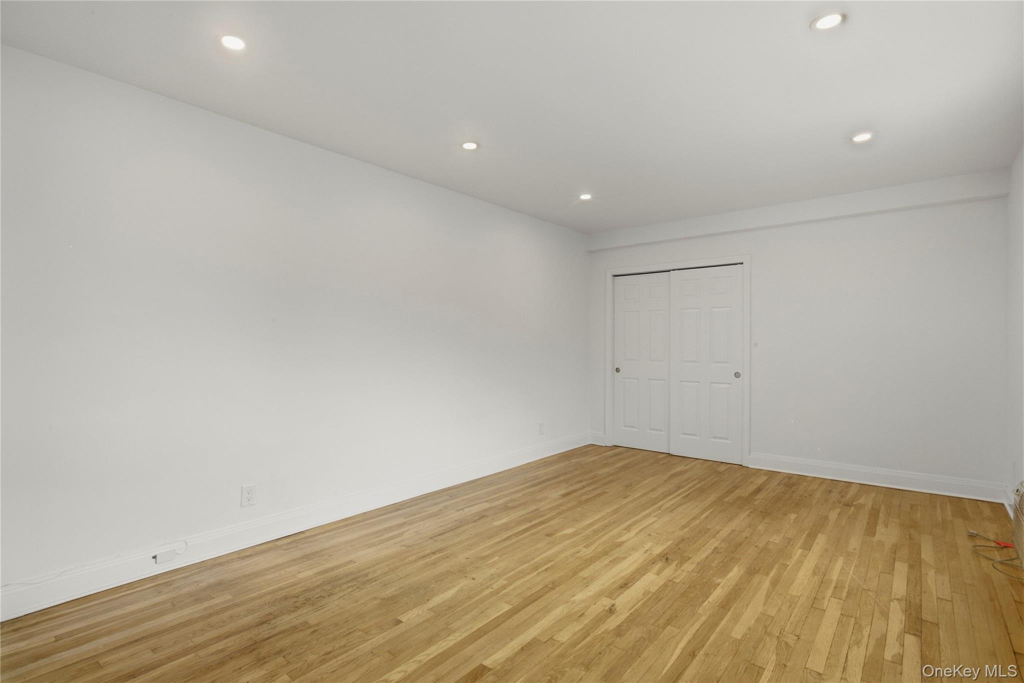 575 Bronx River Road, Unit 5F photo 13